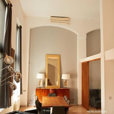 Alcam Alio Cine Apartment Barcelona Exterior photo